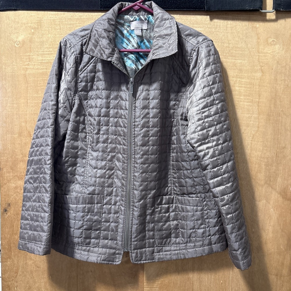 Women's CHICOS Metallic Brown Cocoa Quilted Jacket Coat Size 2 Lifhtweight SHINY
